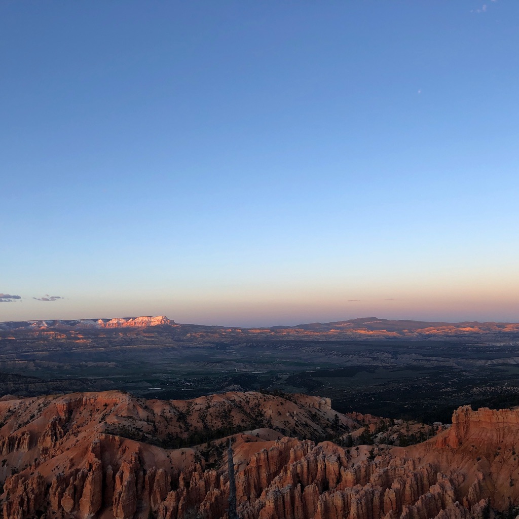 Twilight at Bryce Canyon's Sunset Point, while we were setting up telescopes.