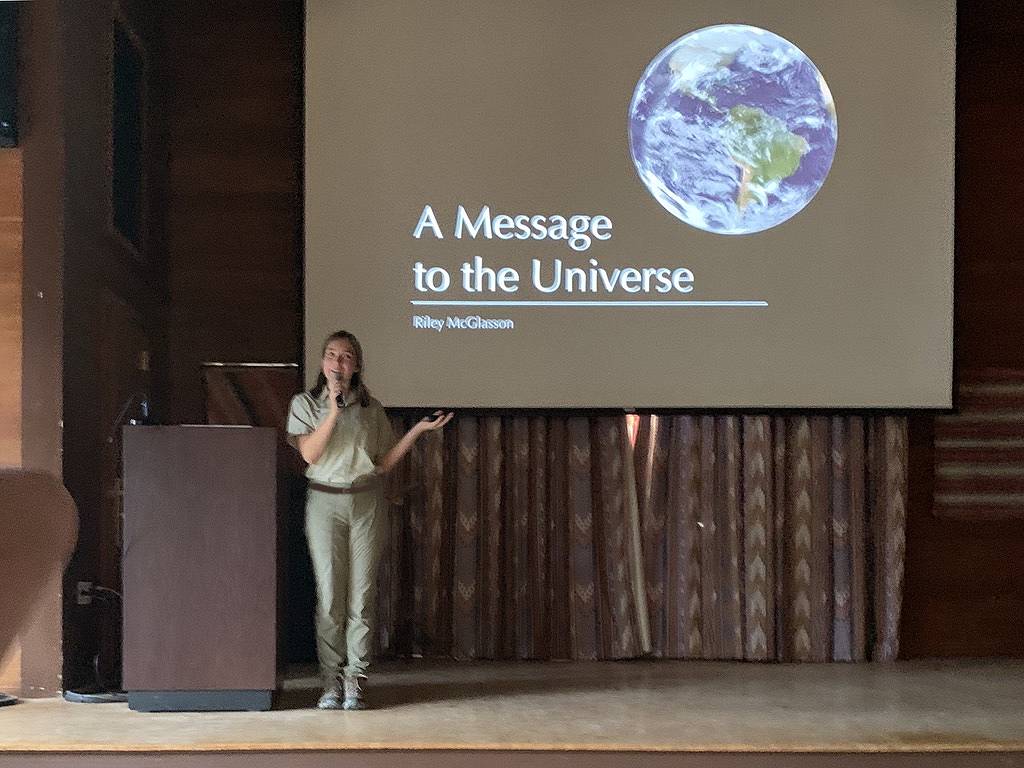 Presenting my program ''A Message to the Universe'' at the Bryce Canyon Lodge